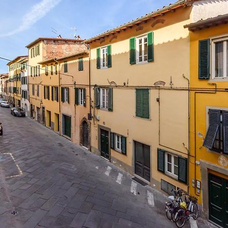 Heart Of Lucca Style Whitin The Walls Bagian luar foto
